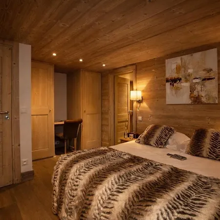Wonderful, Spacious And Quiet In Apartment Courchevel